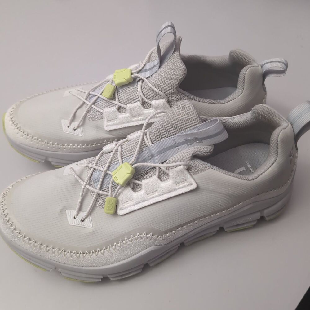 On Cloudaway CloudTec Women's Shoes Size 10 Multi Color on running on cloud